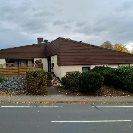 Kleine Ferienwohnung, Einzimmeraparment In Altenkirchen Almersbach Exteriör bild